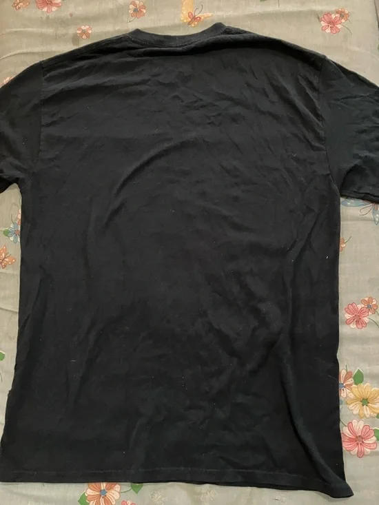 Gildan Black Crewneck Graphic Tee with White Printed Tag - Picture 3 of 3